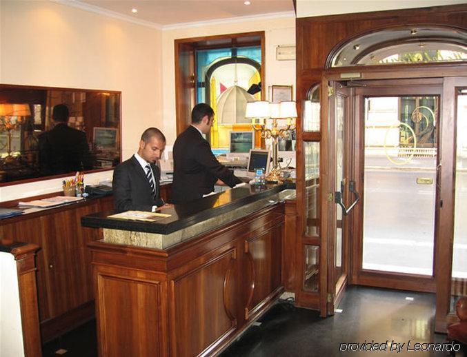 Hotel Regno Рим Интерьер фото