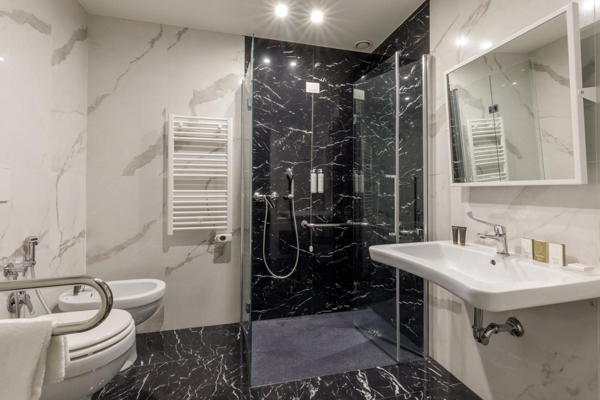 Hotel Regno Рим Экстерьер фото